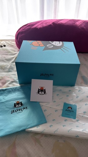 Huge jellycat gift box - huge,
